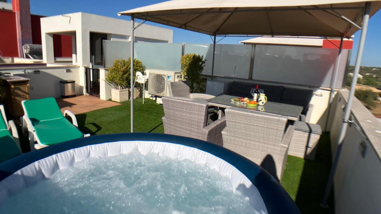 Apartment Beta - 2 Bedrooms, Private Rooftop Patio With Hot Tub, Bbq And View Ferragudo  Kültér fotó